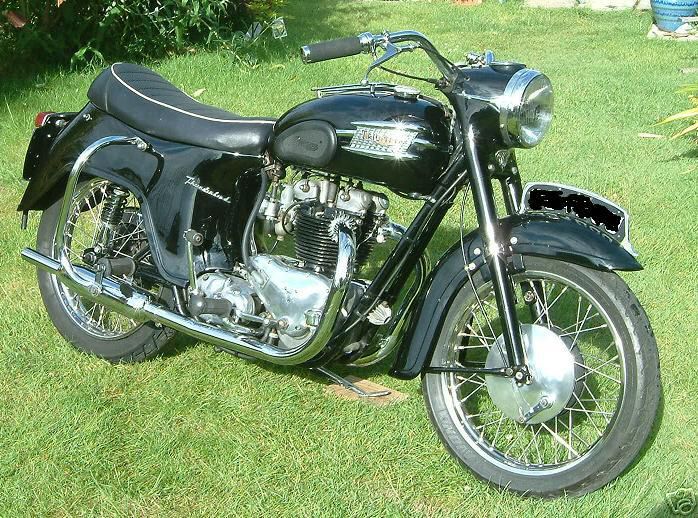 http://motorbike-search-engine.co.uk/classic_bikes/triumph_thunderbird_1962.jpg